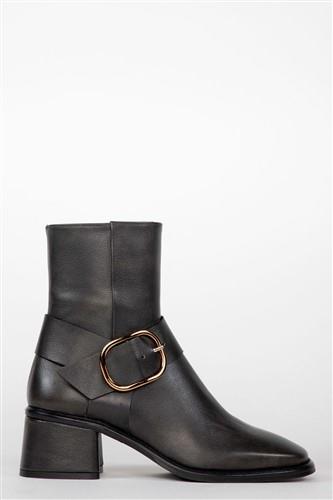 Botín de piel gris argolla