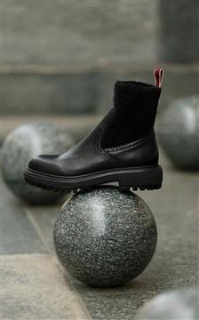 Botín piel negra y Lana